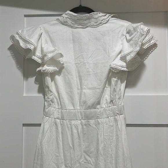 Beautiful White eyelet flutter sleeve Maxi Dress - Picture 7 of 7